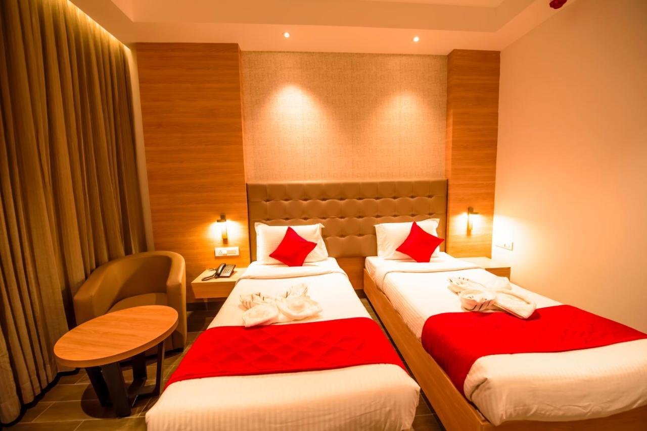 Hotel Annamalai Bahur Εξωτερικό φωτογραφία